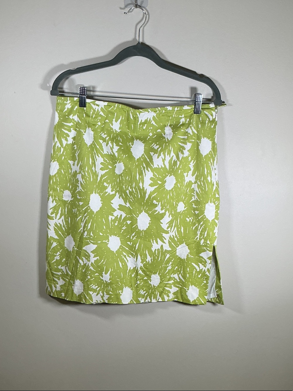 Talbots Women’s Floral Pencil Skirt Size 10 Green White Lined Stretch